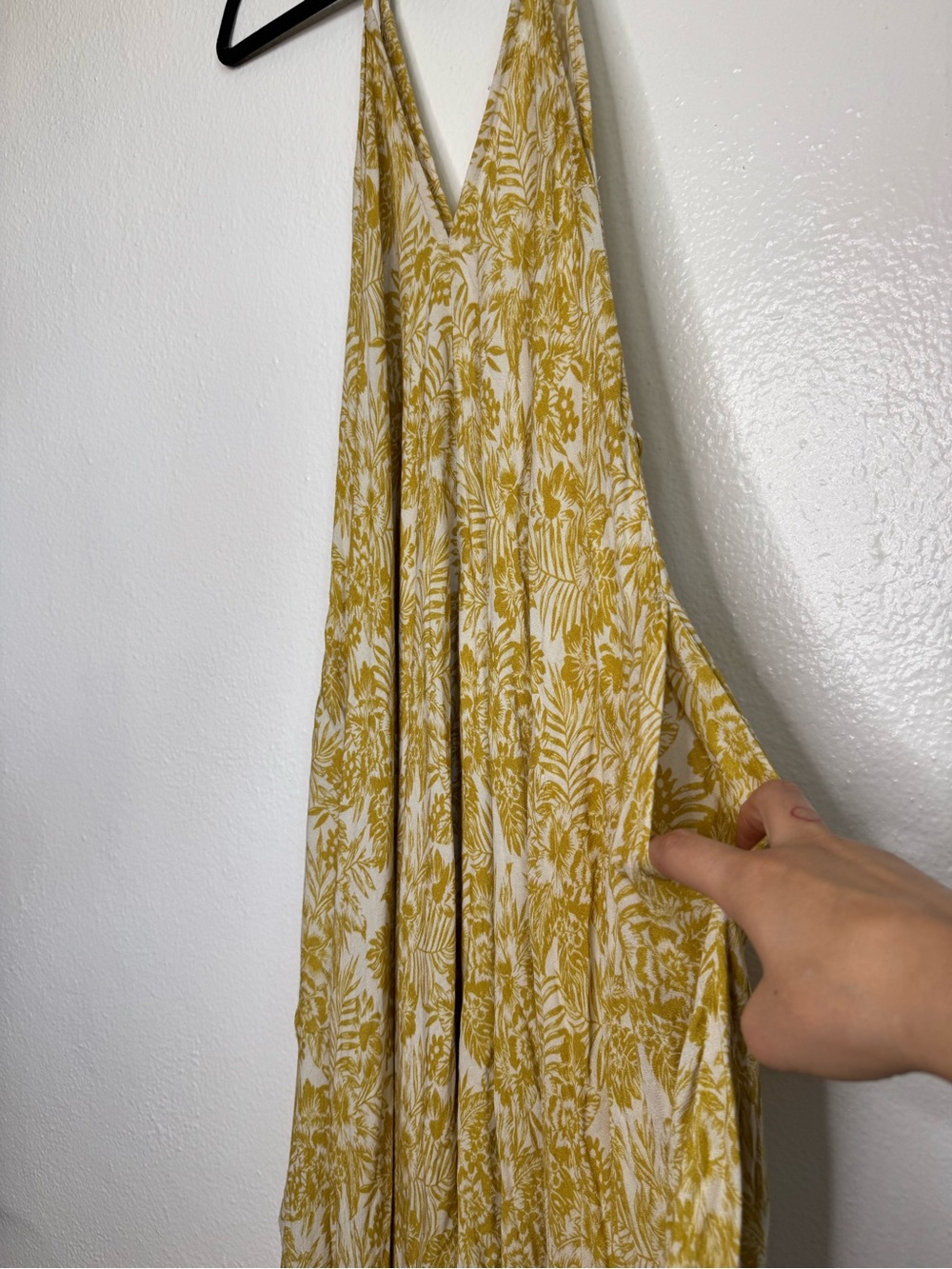 Black Market - Yellow Floral Spaghetti-Strap Boho Jumpsuit - Picture 8 of 13